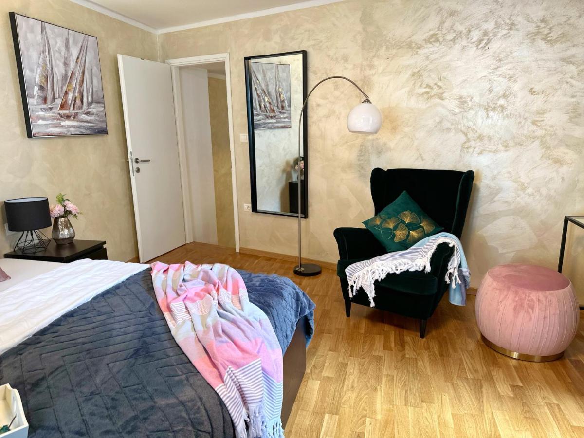 Romeo Apartments Rovigno Esterno foto