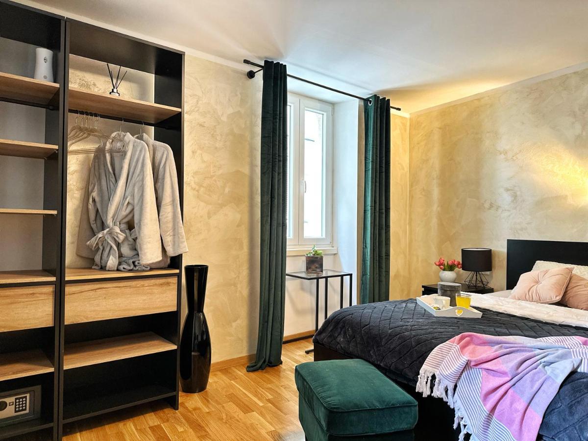 Romeo Apartments Rovigno Esterno foto