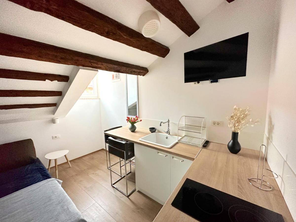 Romeo Apartments Rovigno Esterno foto